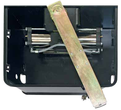 Hydraulic swing-gate motor in Qatar, with a silver hydraulic cylinder in a black steel housing and brass-toned mounting bar.