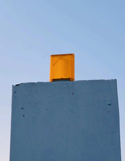 Sliding gate warning light for Comunello FORT 1500 Sliding Gate Motor, with an amber ribbed lens and black base